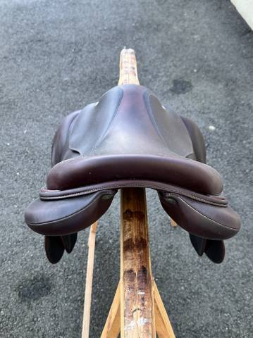 Sella da salto ostacoli Devoucoux  17.5" - 2019