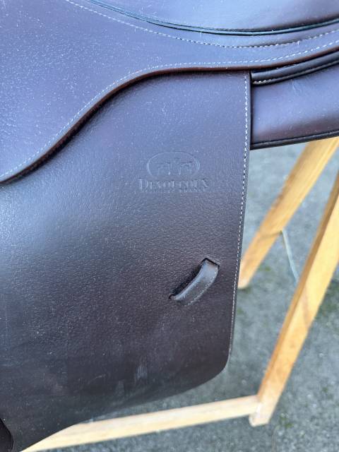 Sella da salto ostacoli Devoucoux  17.5" - 2019