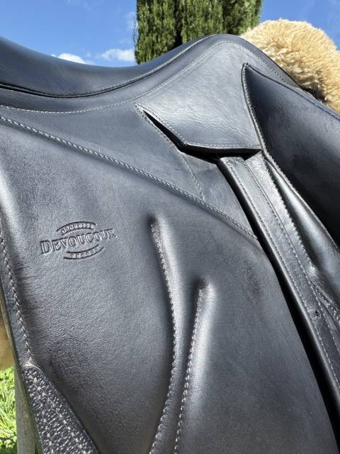 Sella da dressage Devoucoux  17.5" - 2022