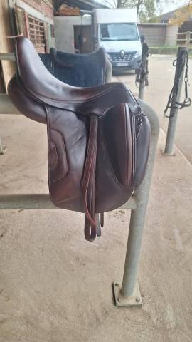 Sella da dressage Antar&egrave;s  17.5" - 2018