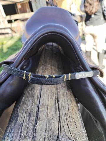 Sella da salto ostacoli Prestige Italia  17.5" - 2016