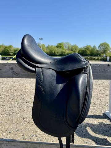 Sella da dressage CWD SE08 17.5" - 2018