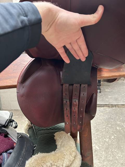 Sella da salto ostacoli Equipe  18" - 2019