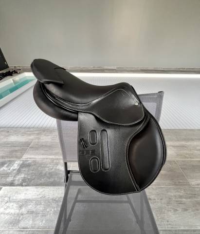 Sella da salto ostacoli GBS  17" - 2024