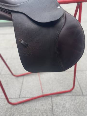 Sella da salto ostacoli CWD  17" - 2013