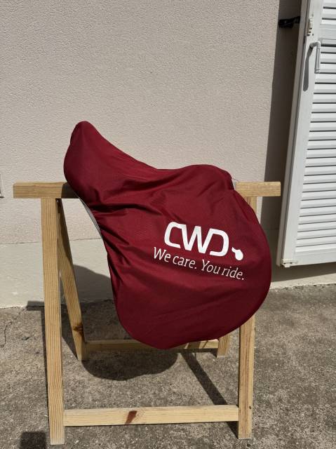 Sella da salto ostacoli CWD  17" - 2014