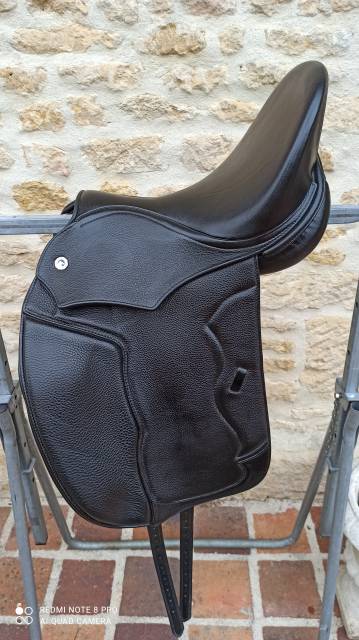 Sella da dressage  Modèle Christine Marque BUTTERFLY  17.5" - 2016
