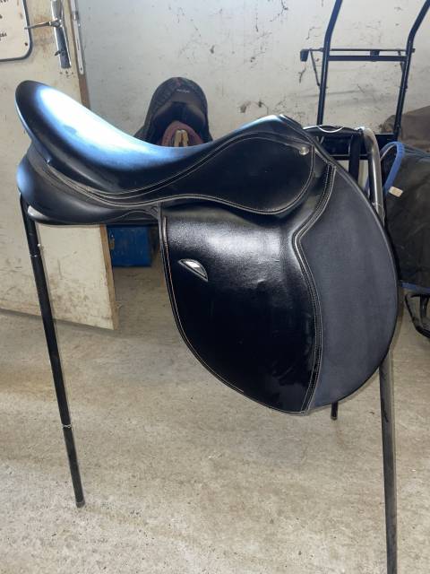 Sella mista Fouganza  17.5" - 2025