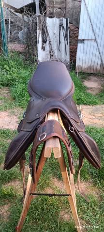 Altra sella Ikonic  17.5" - 2025