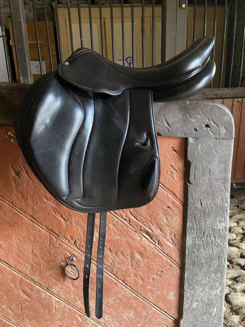 Sella da cross   17.5" - 2010