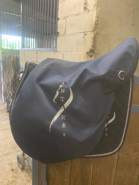 Sella da salto ostacoli Antar&egrave;s  17.5" - 2020