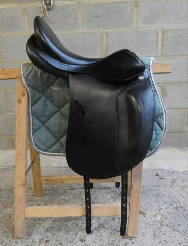 Sella da dressage Prestige Italia  17" - 2015
