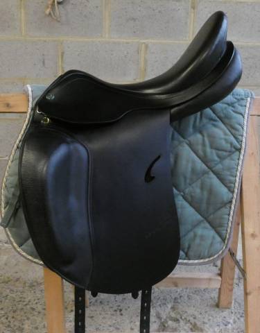 Sella da dressage Prestige Italia  17" - 2015
