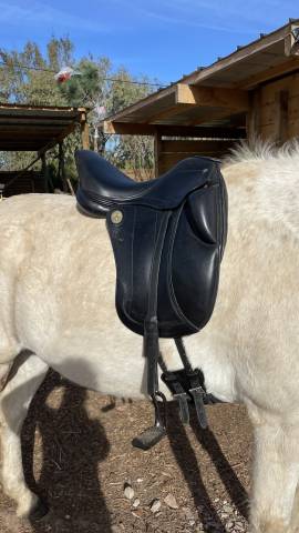 Sella da dressage Jean-Luc Maurel  17.5" - 2010