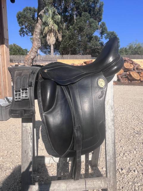 Sella da dressage Jean-Luc Maurel  17.5" - 2010