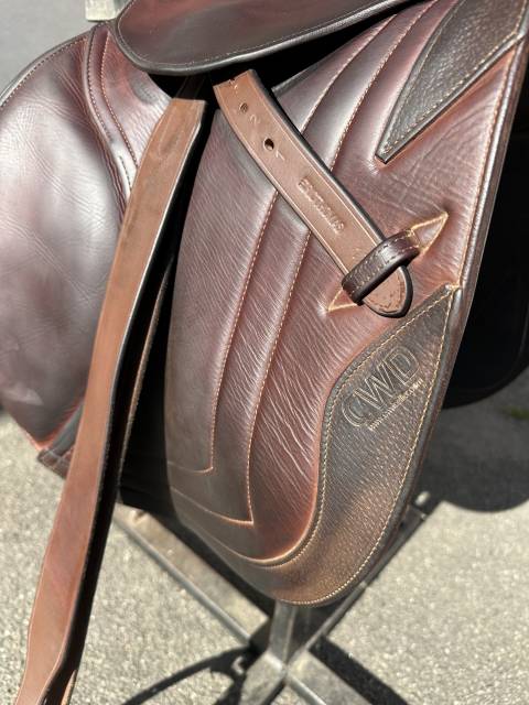Sella da salto ostacoli CWD  17.5" - 2018