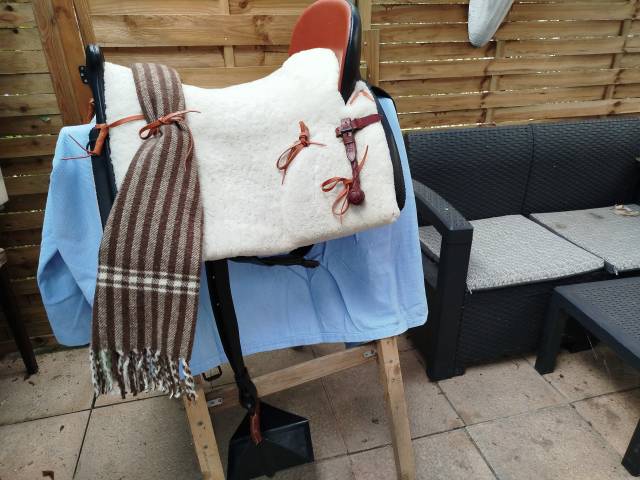 Sella da vaquera Ludomar  17.5" - 2024