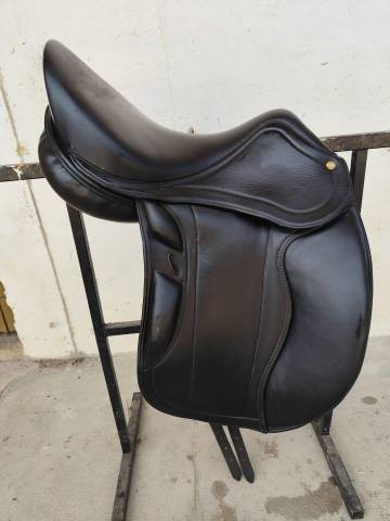 Sella da dressage Fleur de Lys Pompadour  17" - 2010