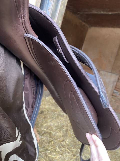 Sella da salto ostacoli  Sautiller 17.5" - 2025