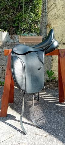 Sella da dressage Thorowgood   17" - 2022