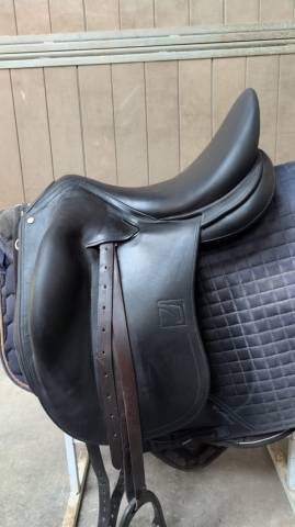 Sella da dressage Childeric  17.5" - 2019