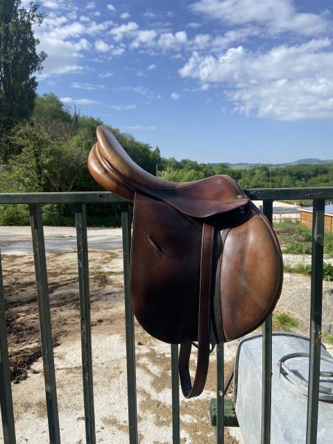 Sella da salto ostacoli Childeric  17" - 2000