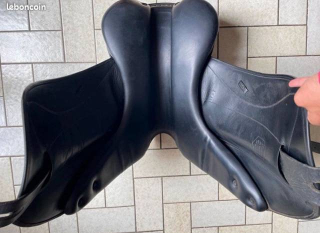 Sella da dressage Forestier  17" - 2004