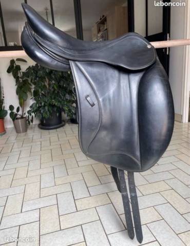 Sella da dressage Forestier  17" - 2004