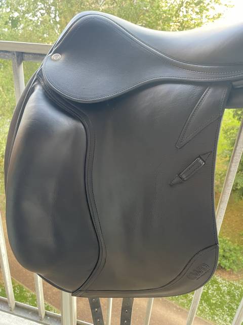 Sella da dressage CWD SE08 17.5" - 2015