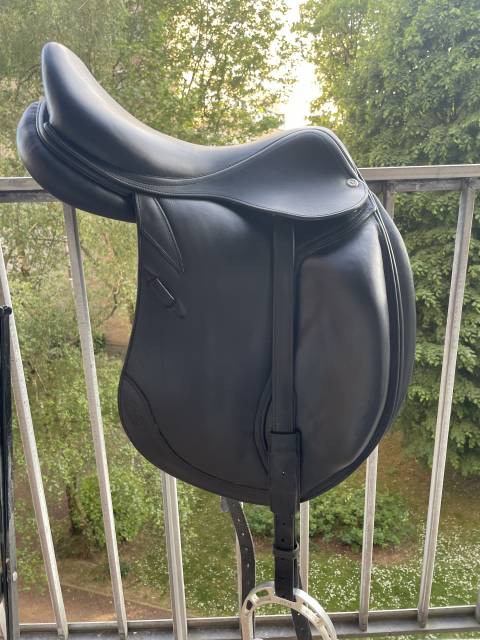 Sella da dressage CWD SE08 17.5" - 2015
