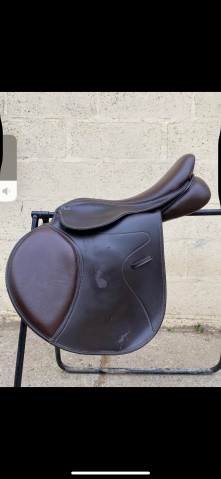 Sella da salto ostacoli TdeT  17.5" - 2018