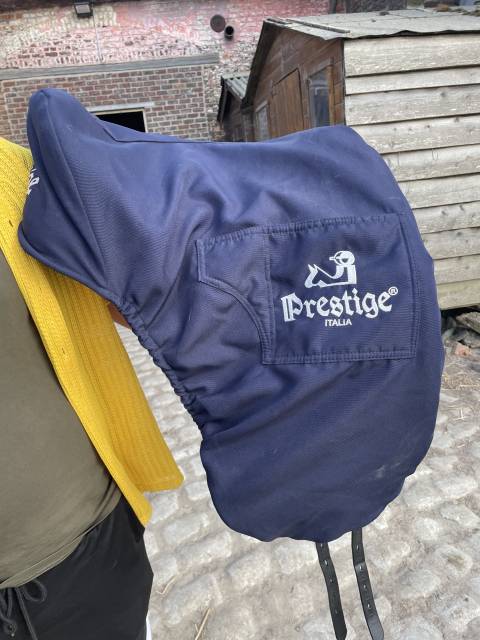 Sella da dressage Prestige Italia  17" - 2014