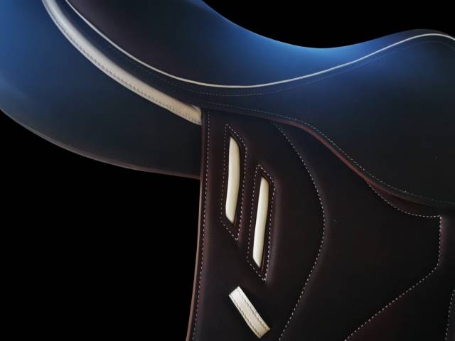 Sella da salto ostacoli Devoucoux  17.5" - 2017