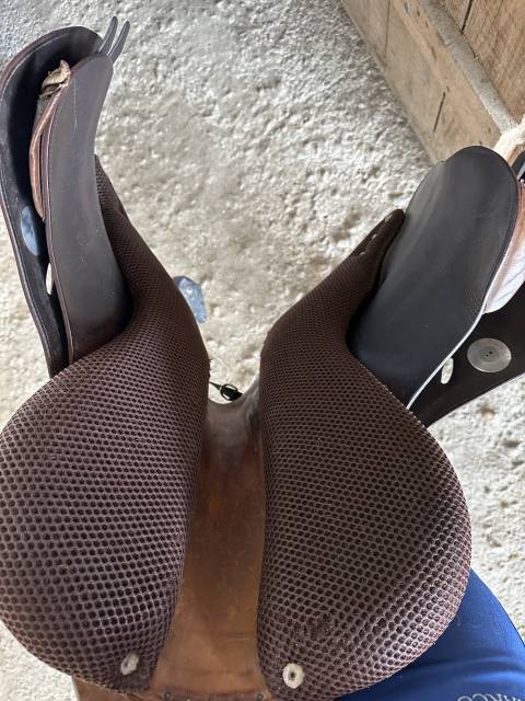 Sella da salto ostacoli Meyer  17.5" - 2010