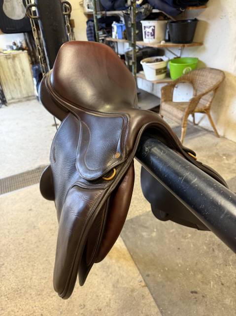 Sella da salto ostacoli Jean-Luc Maurel  17" - 2021