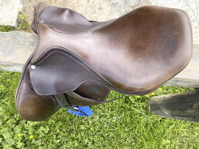 Sella da salto ostacoli Tattini Daslö 17" - 2018