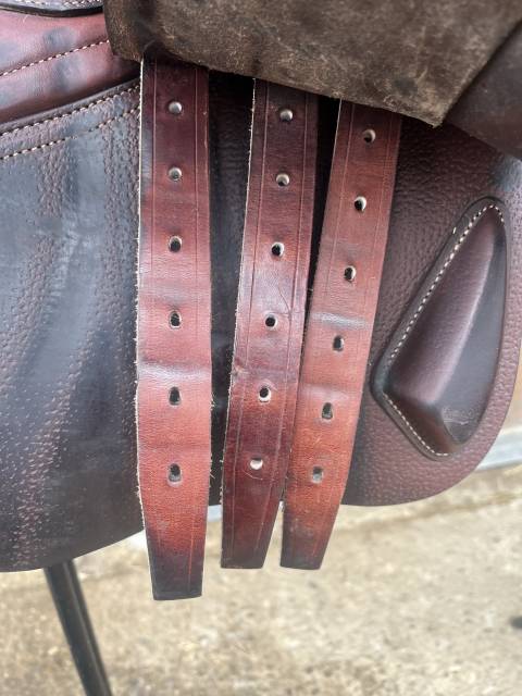 Sella da salto ostacoli CWD  17.5" - 2022