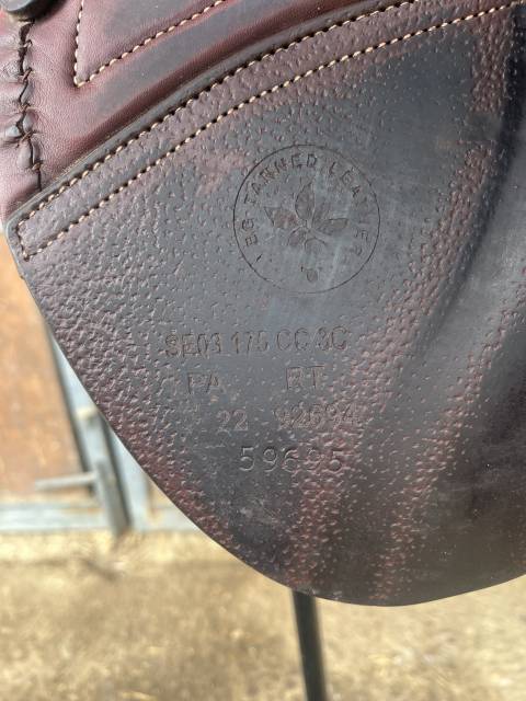 Sella da salto ostacoli CWD  17.5" - 2022