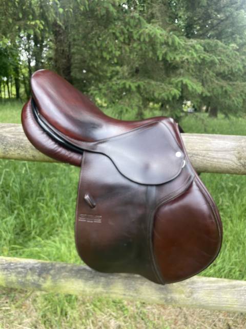 Sella da salto ostacoli GBS  18" - 2018