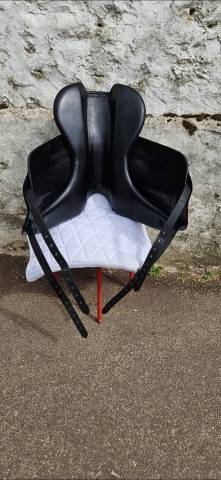 Sella da dressage Forestier  17.5" - 2020
