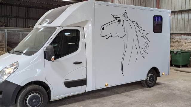 Van per Cavalli Cavalcar Opel Movano 2020 Occasione