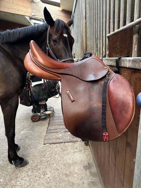 Sella mista Eric Thomas  17" - 2020