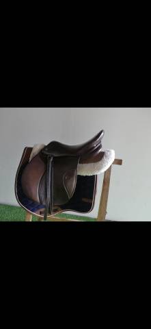 Sella da trekking Decathlon Fouganza  17.5" - 2019