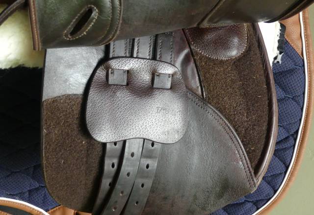 Sella da trekking Decathlon Fouganza  17.5" - 2019