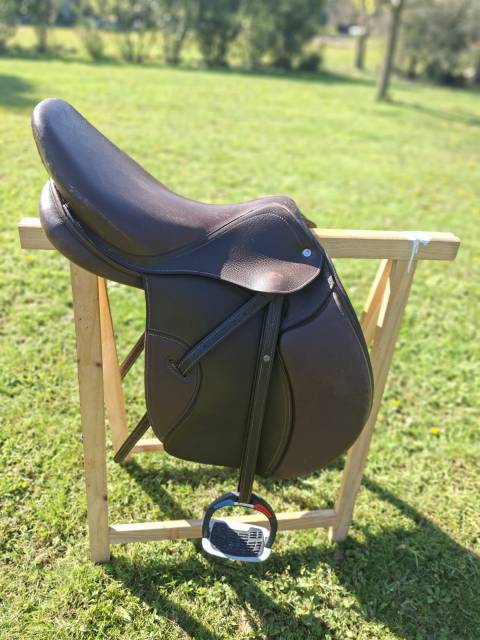 Sella da trekking Decathlon Fouganza  17.5" - 2019