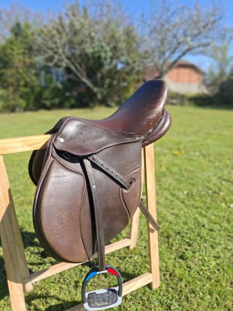 Sella da trekking Decathlon Fouganza  17.5" - 2019