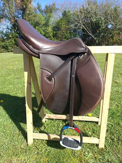 Sella da trekking Decathlon Fouganza  17.5" - 2019