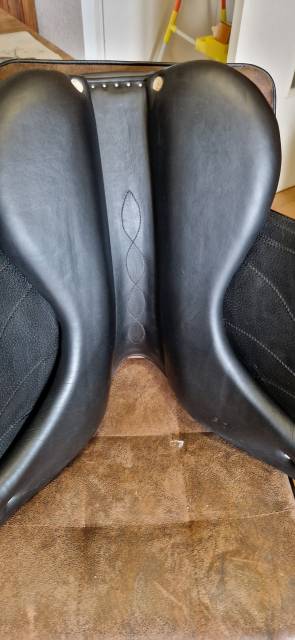 Sella da dressage Antarès  17.5" - 2019