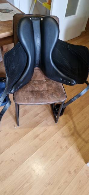 Sella da dressage Antarès  17.5" - 2019