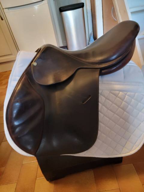 Sella da salto ostacoli Butet  17" - 2000
